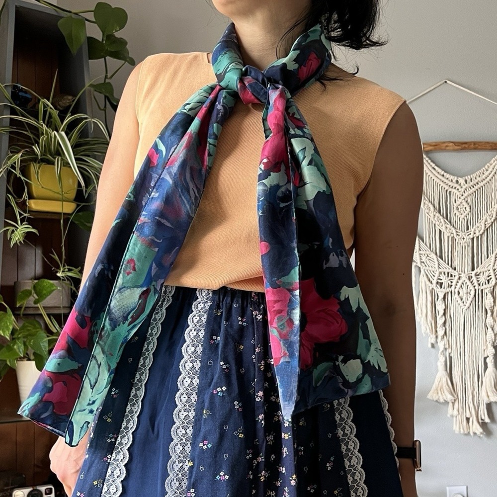 Vintage 10x59" No Tag Silk Scarf Navy Pink Bright Pattern Floral neck handbag